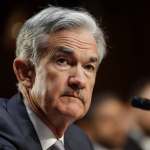 فدرال رزرو اولین کاهش نرخ بهره سال را اعمال کرد؛ نرخها ۰,۲۵ درصد کاهش یافت فدرال رزرو اولین کاهش نرخ بهره سال را اعمال کرد؛ نرخها ۰,۲۵ درصد کاهش یافت