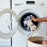چه وسایلی را می‌توان با ماشین لباسشویی شست؟