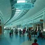 اعتراضات همزمان در 20 فرودگاه آمریکا اعتراضات همزمان در 20 فرودگاه آمریکا