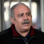 آواز احساسی حسامالدین سراج در مراسم تشییع مرحوم کاسبی + فیلم آواز احساسی حسامالدین سراج در مراسم تشییع مرحوم کاسبی + فیلم