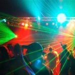 رقص و پایکوبی اوباش مسلح در یک مهمانی و دستگیری توسط پلیس +فیلم رقص و پایکوبی اوباش مسلح در یک مهمانی و دستگیری توسط پلیس +فیلم