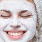 طرز تهیه ۴ ماسک صورت خانگی برای روشن‌کردن پوست