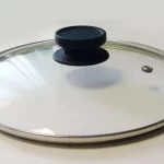 رفع چربی لبه درب قابلمه؛ 6 ترفند سریع و مؤثر برای تمیزی بیشتر رفع چربی لبه درب قابلمه؛ 6 ترفند سریع و مؤثر برای تمیزی بیشتر