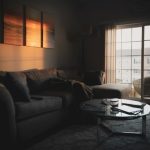 چطور فضای تاریک را روشن و شاد کنیم؟ 12 ترفند ساده دکوراسیون چطور فضای تاریک را روشن و شاد کنیم؟ 12 ترفند ساده دکوراسیون