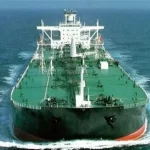 رمزگشایی از معمای نفتی ایران؛ چرا ده ها نفتکش موقعیت خود را لو دادند؟