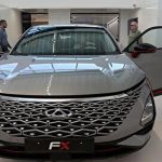 خودروی شش میلیاردی که به مهران مدیری کادو دادند!+ فیلم