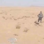 تعقیب افغانیها توسط مردم در نوار مرزی+ فیلم تعقیب افغانیها توسط مردم در نوار مرزی+ فیلم