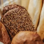 کالری انواع نان؛ از سنگک و بربری تا تست و سبوس‌دار