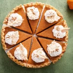 طرز تهیه چیزکیک کدو حلوایی خانگی با بافت نرم و طعم ادویه‌ای