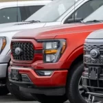 چرا تسلا پول پارو می‌کند اما فورد و جنرال موتورز عقب مانده‌اند؟