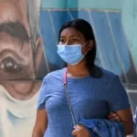 کووید-19 دوباره در حال شیوع است؛ این بیماری چقدر جدی است و علائم آن چیست؟