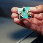 انقلاب در دنیای کامپیوتر با رونمایی از اولین چیپست جهان که با «امواج مایکروویو» کار میکند انقلاب در دنیای کامپیوتر با رونمایی از اولین چیپست جهان که با «امواج مایکروویو» کار میکند