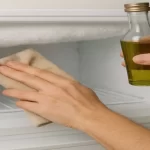 مقابله با ایجاد برفک یخچال با روغن زیتون؛ ترفندی خانگی مقابله با ایجاد برفک یخچال با روغن زیتون؛ ترفندی خانگی