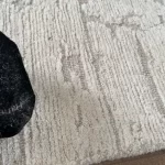 دلایل پرز دادن فرش نو و 5 ترفند ساده برای رفع سریع آن