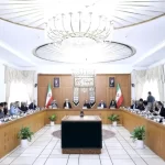 برخی با تیتر «رفوزگی دولت» چشم خود را به روی واقعیات تحریمی بستند؛ از اقلیت خاصی خط می‌گیرند