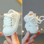 کتونی بامزه بچه گانه؛ ۱۵ ایده استایل کودکانه با کفش‌های بانمک و پرطرفدار